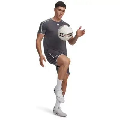 Shorts Under Armour Challenger Gris