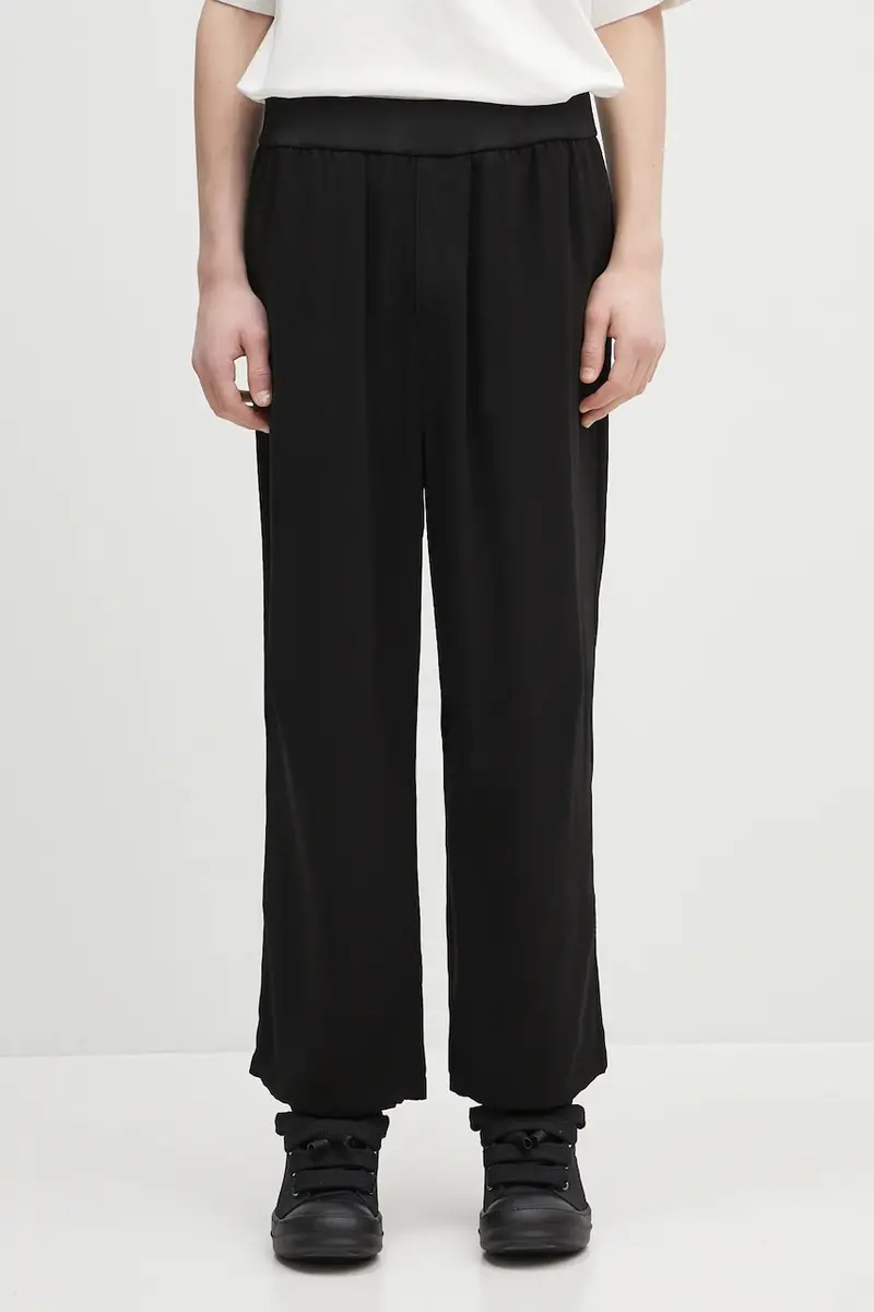 pantaloni Pants colore nero UC1E4502.1