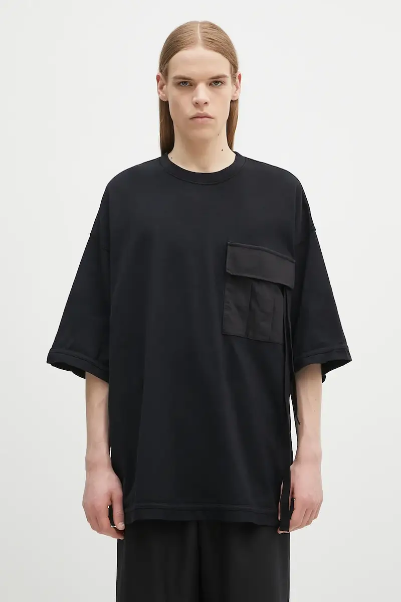 t-shirt in cotone T-Shirt colore nero UP1E4806