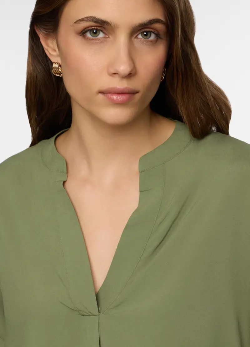 Blusa Regular Fit Con Scollo A V In Pura Viscosa Donna, Verde oliva miniatura 3