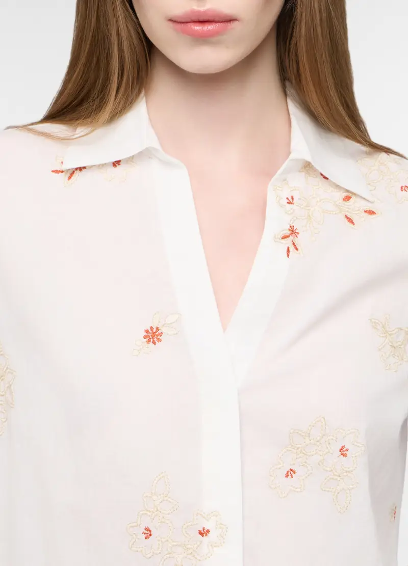 Camicia In Puro Cotone Ricamato Con Colletto Classico Donna, Bianco miniatura 3