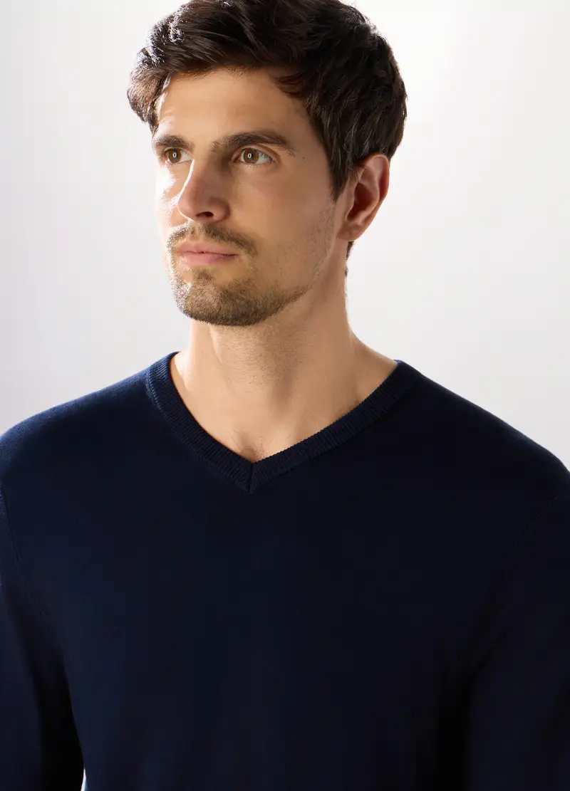 Maglione Collo A V In Misto Viscosa Uomo, Blu scuro miniatura 3