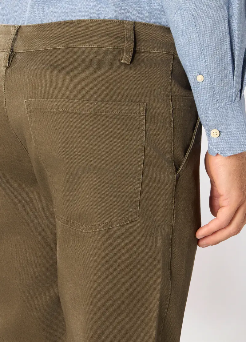 Pantaloni Chino In Twill Di Cotone Stretch Uomo, Marrone testa di moro miniatura 3