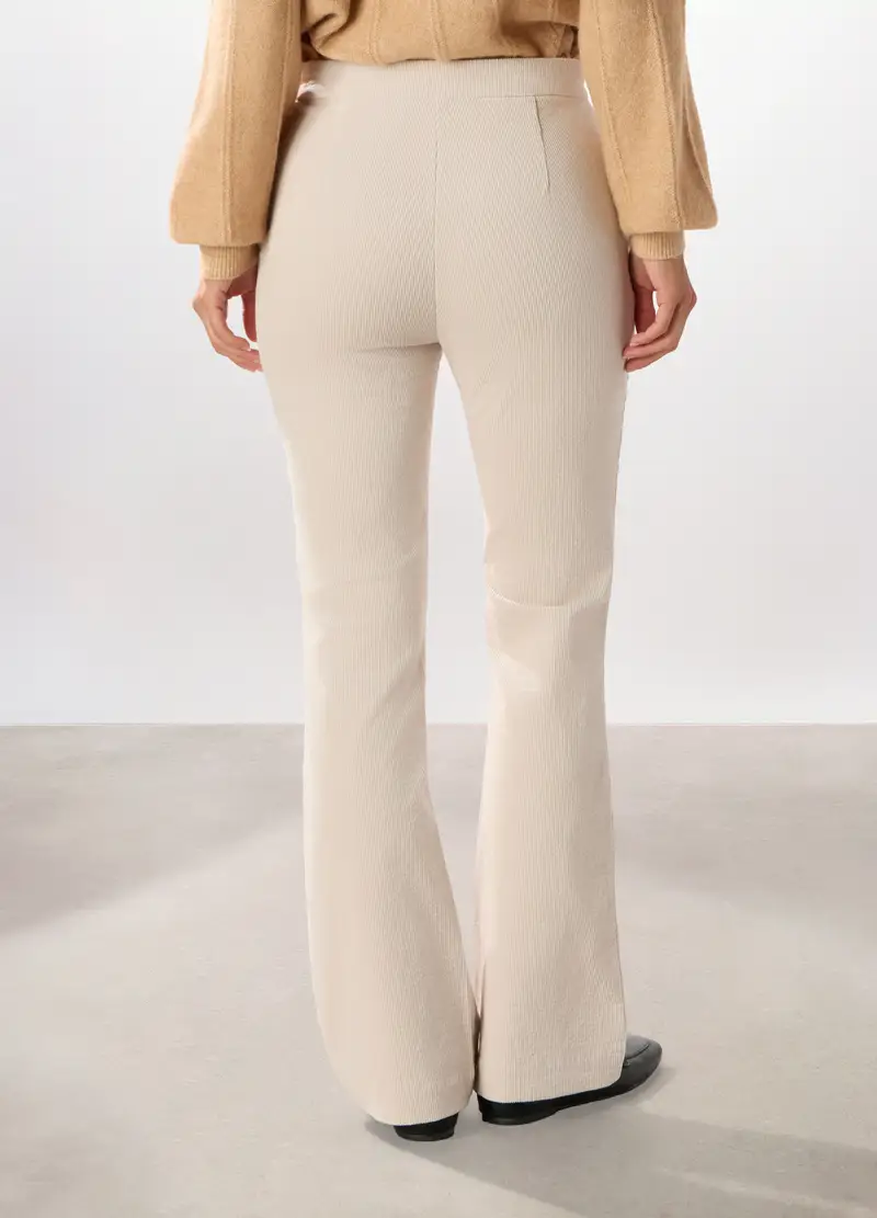 Pantaloni Flare Fit In Velluto A Coste Donna, Bianco avorio miniatura 2
