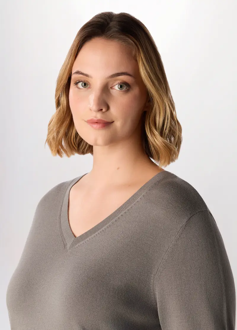 Pullover Con Scollo A V Rasato Donna Curvy, Grigio chiaro miniatura 3