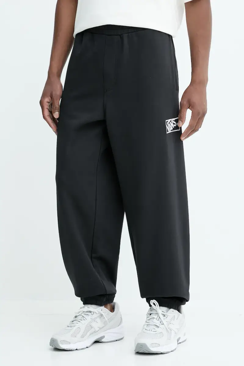 pantaloni tuta di cotone uomo colore nero con applicazione VN000RAXBLK1