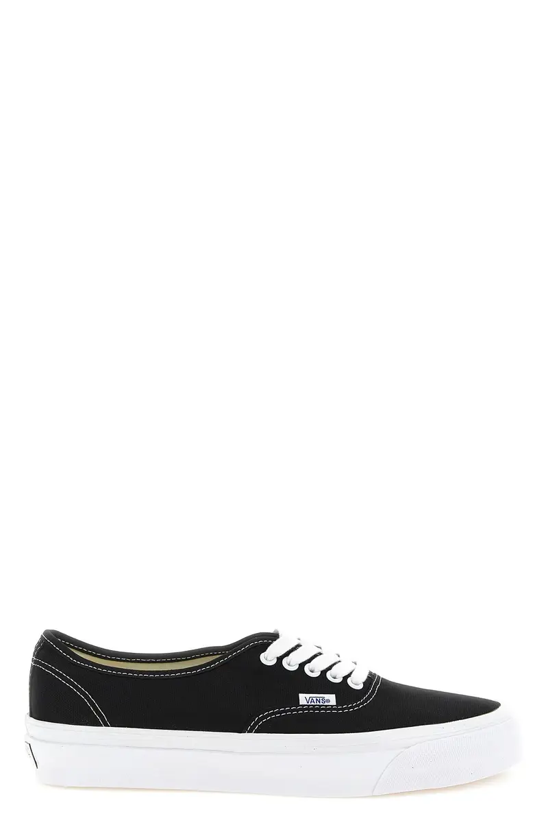 Sneaker Premium Authentic 44 Bianco