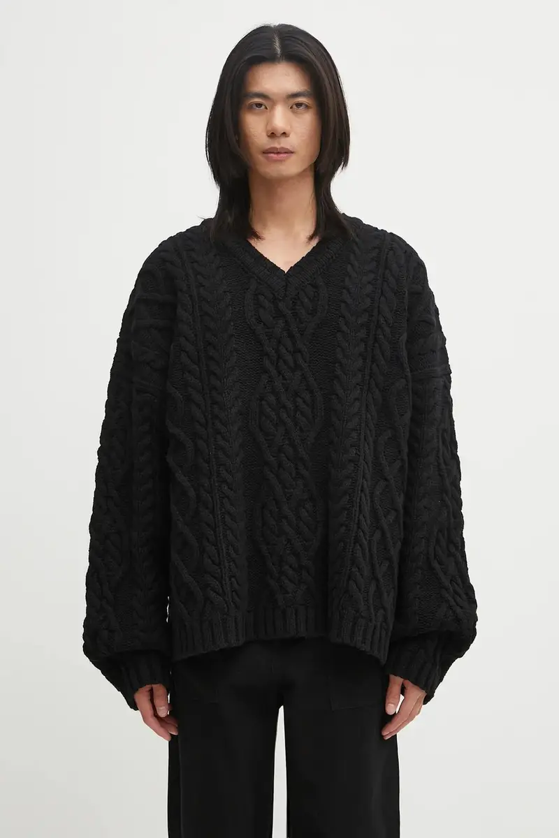 maglione in lana Cable-Knit uomo colore nero UH76KN600B