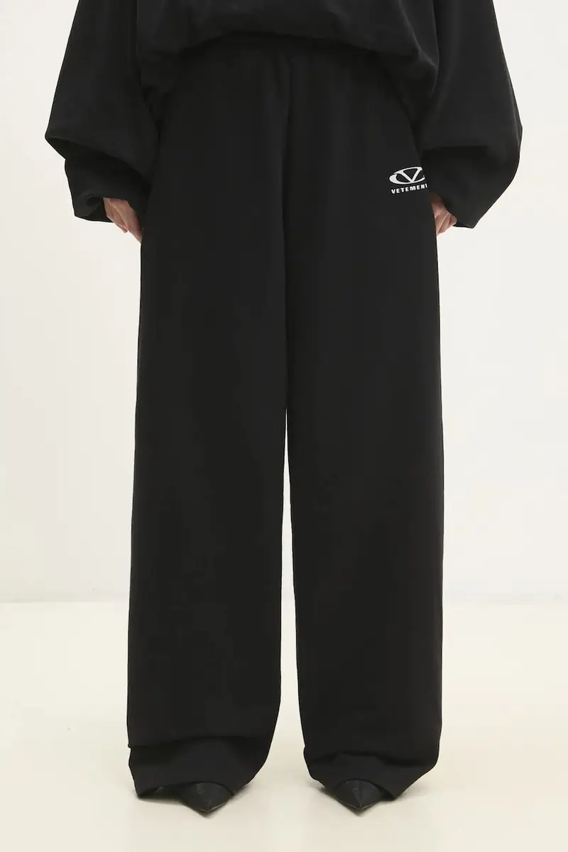 pantaloni della tuta Oval Logo colore nero UA66SP600BW