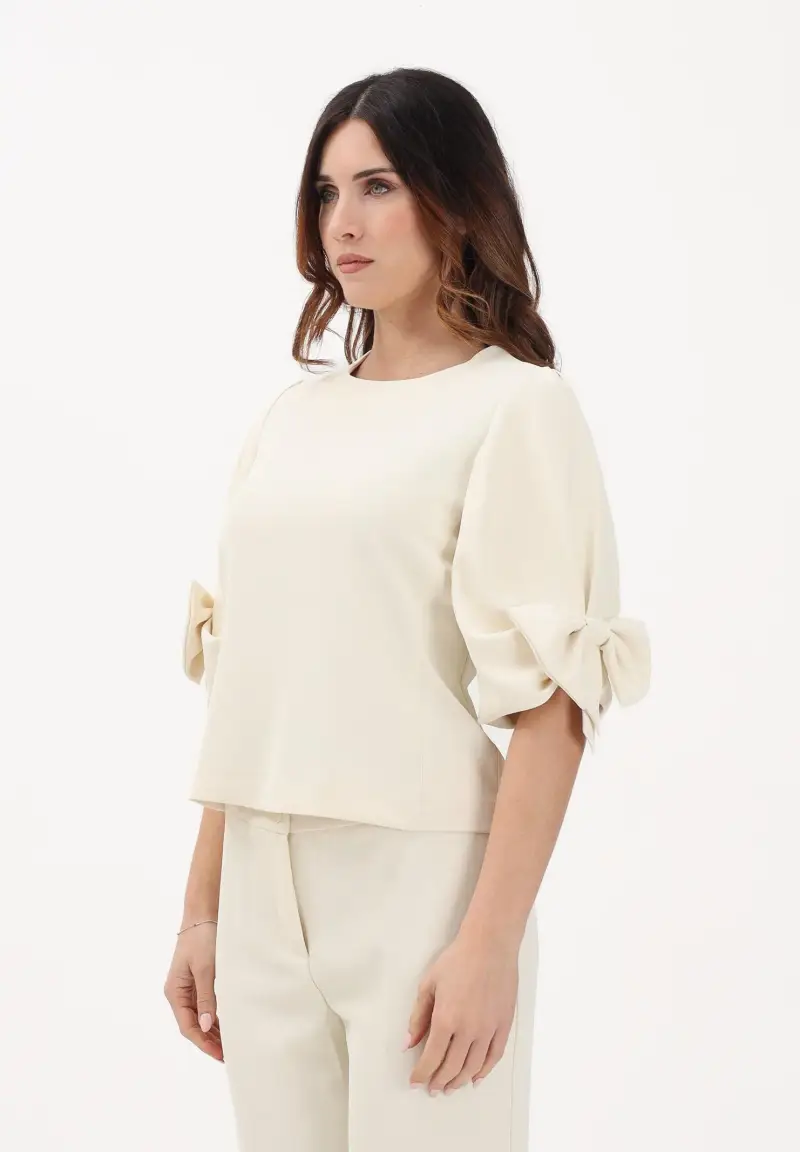 Blusa burro da donna con fiocco applicato