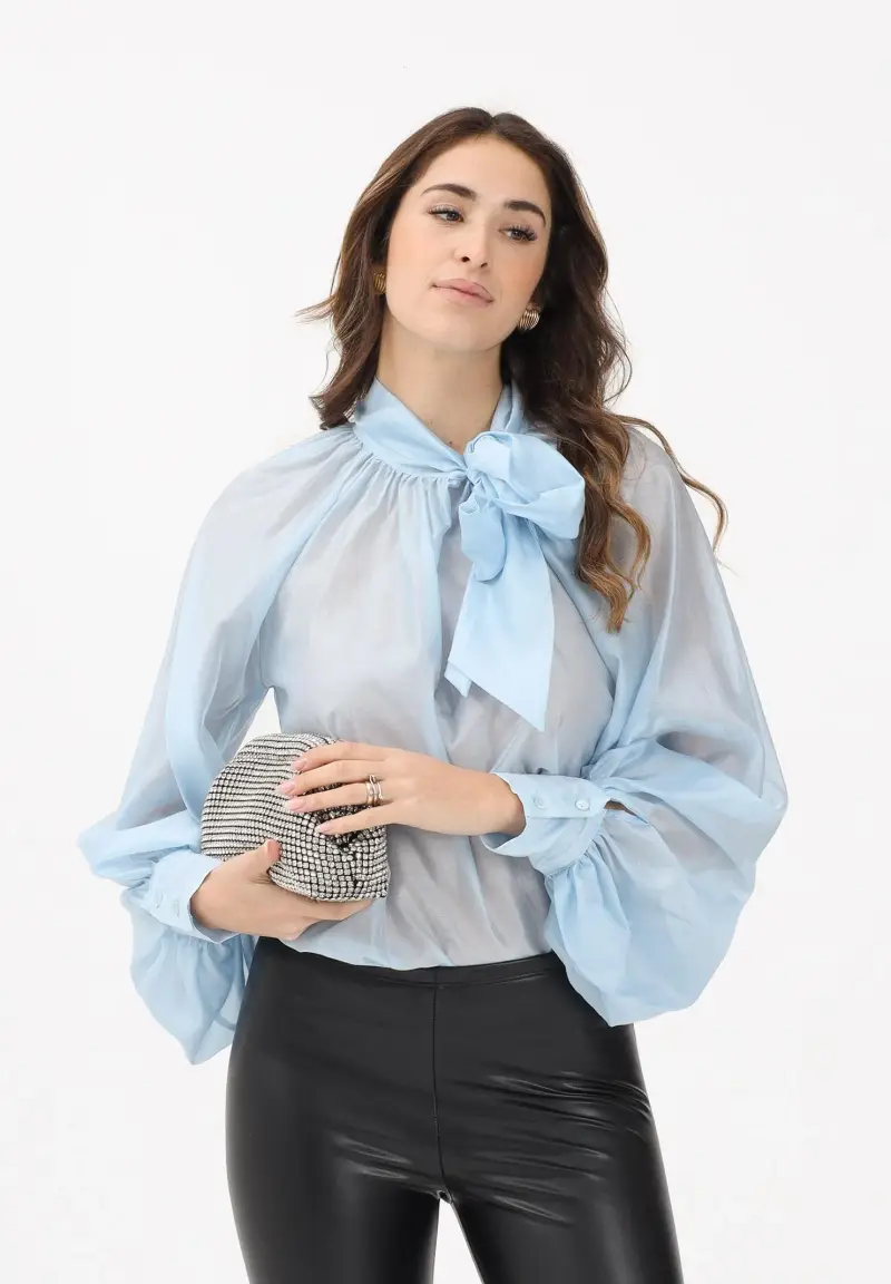 Blusa celeste da donna con fiocco miniatura 2