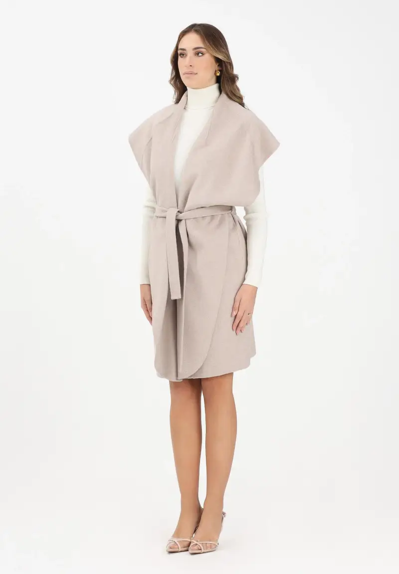 Cappotto smanicato beige da donna