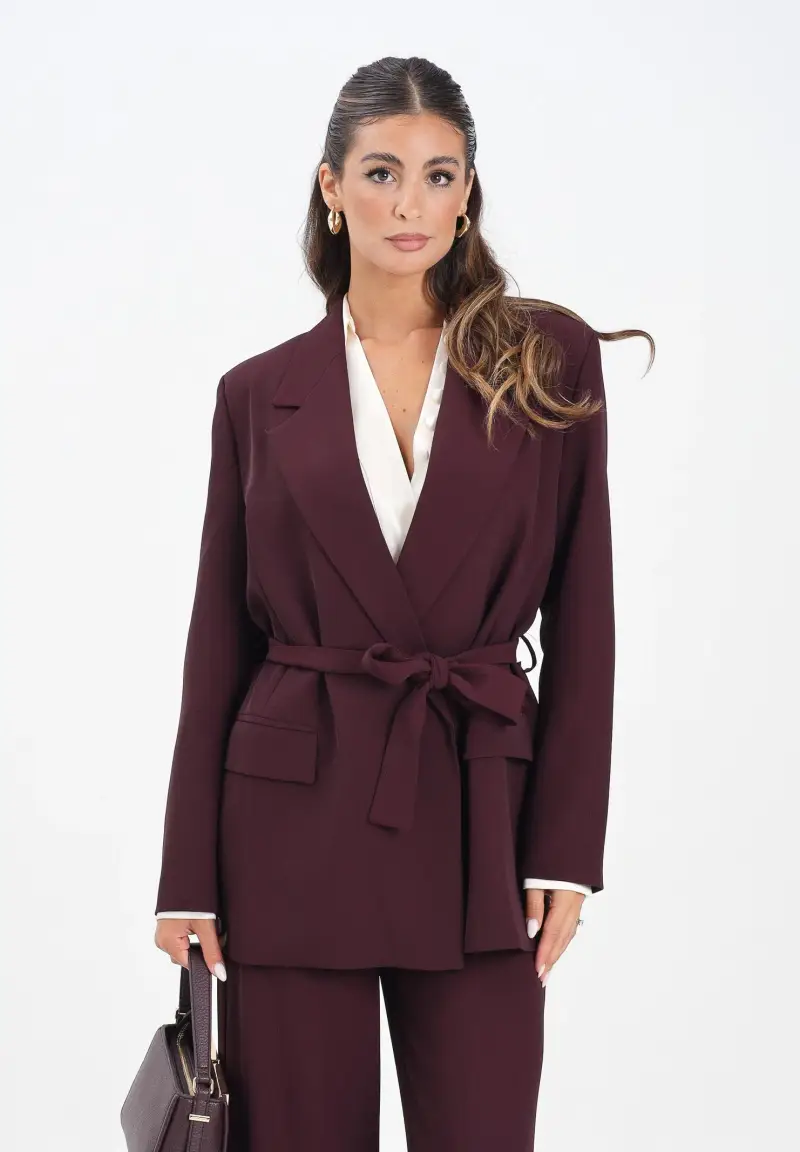 Giacca bordeaux da donna con cintura miniatura 2