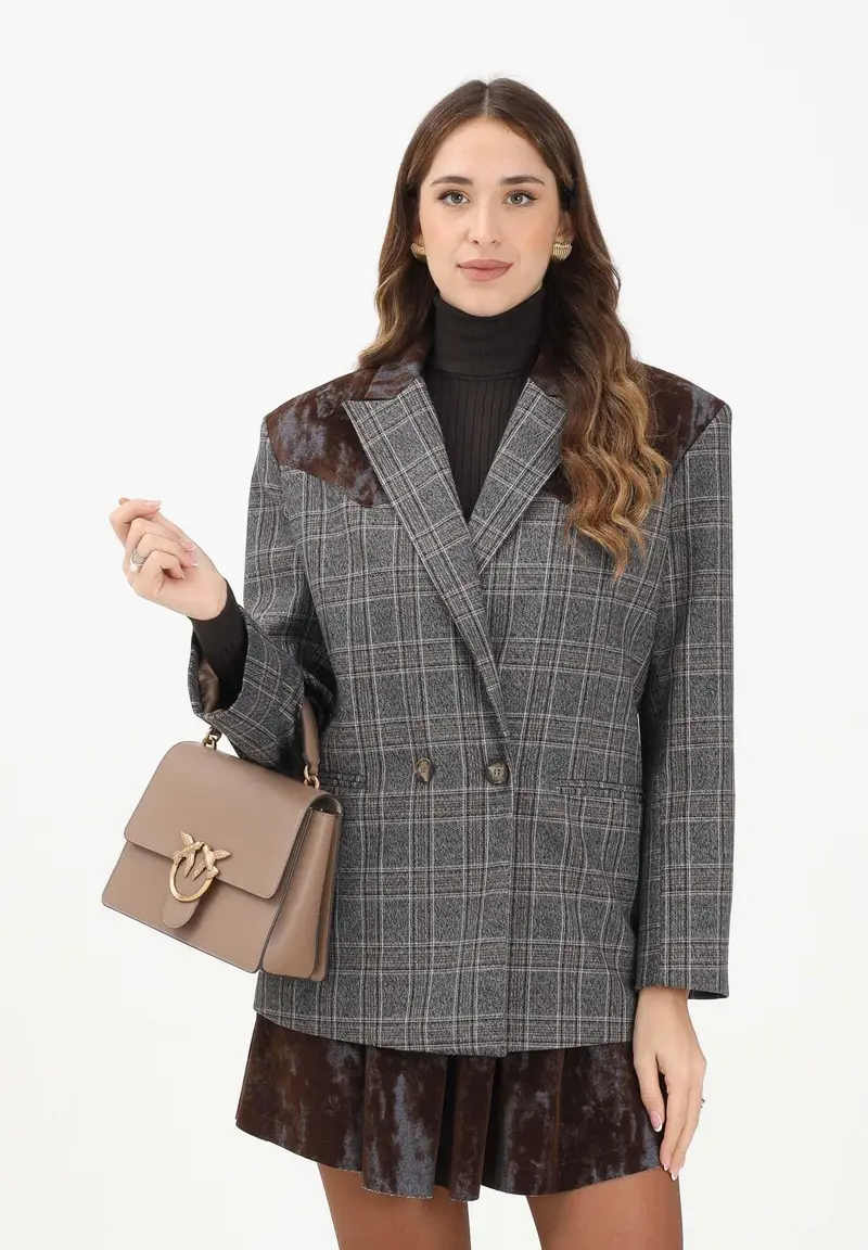 Giacca doppiopetto da donna realizzata in tessuto a quadri principe di Galles nei toni del grigio e marrone miniatura 2