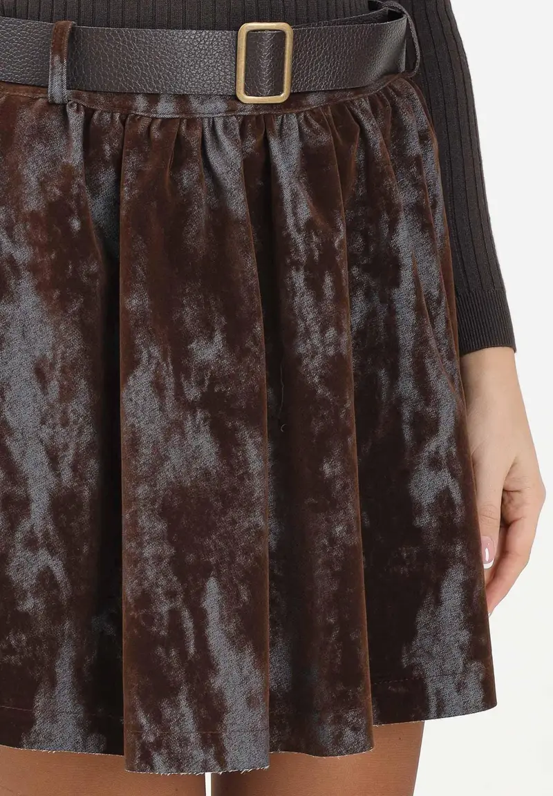 Gonna corta blu da donna con dettagli in velluto marrone miniatura 3