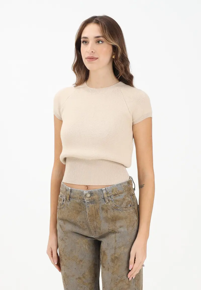 Maglioncino beige da donna con maniche corte e scollo tondo