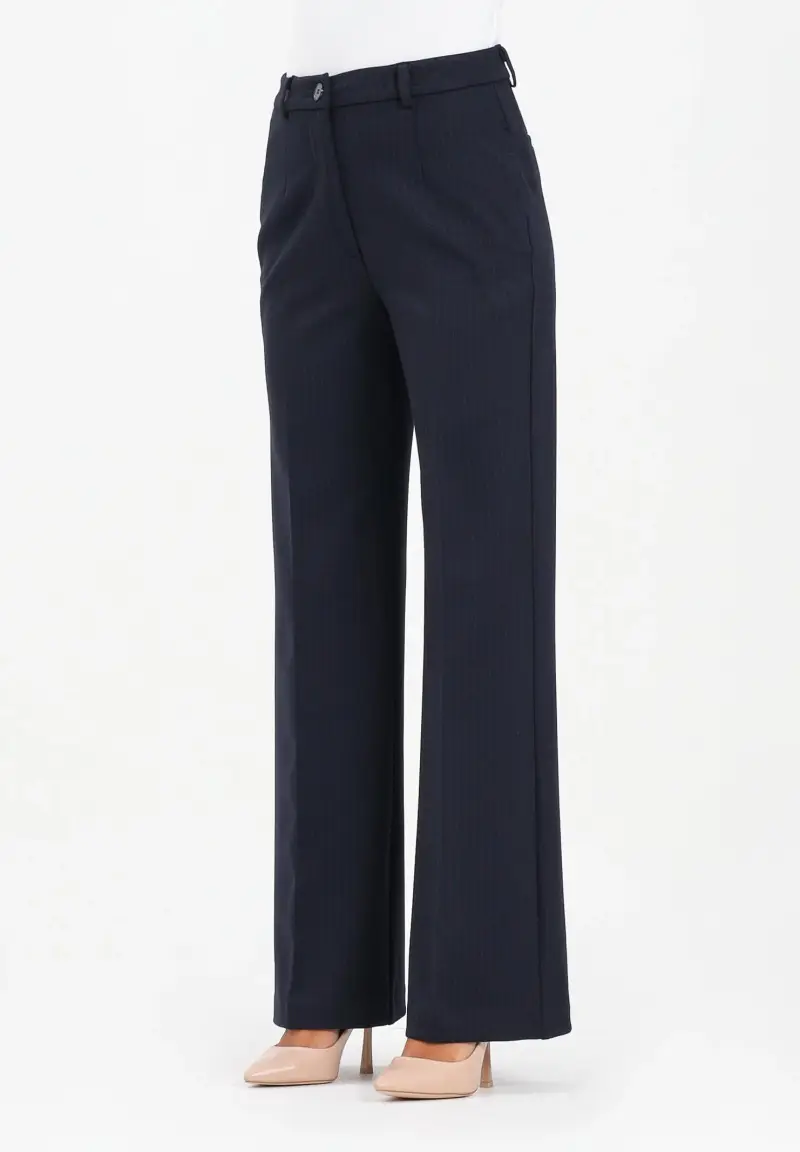 Pantalone elegante blu da donna con sottili righe gessate verticali