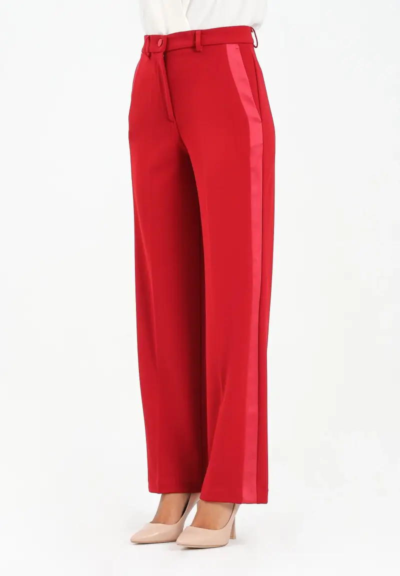 Pantalone elegante rosso da donna con bande laterali in raso