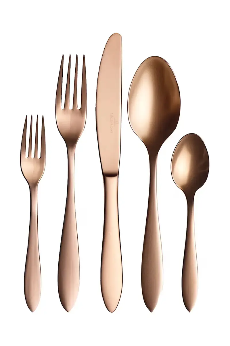 set di posate per 4 persone colore beige