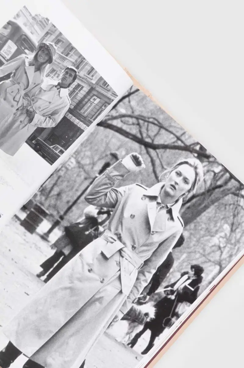 libro Little Book of Burberry, Darla-Jane Gilroy Multicolore miniatura 2