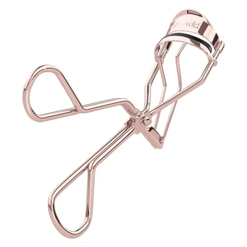 Wet n Wild High On Lash Eyelash Curler, Piegaciglia Effetto Lifting, Solleva e Modella le Ciglia per un Look Duraturo, Cuscinetti Morbidi in Silicone Anti-Strappo, Impugnatura Ergonomica, Colore Rosa