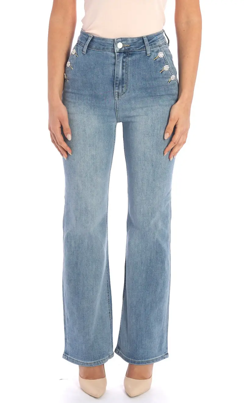 Jeans white wise a zampa con bottoni gioiello, colore azzurro