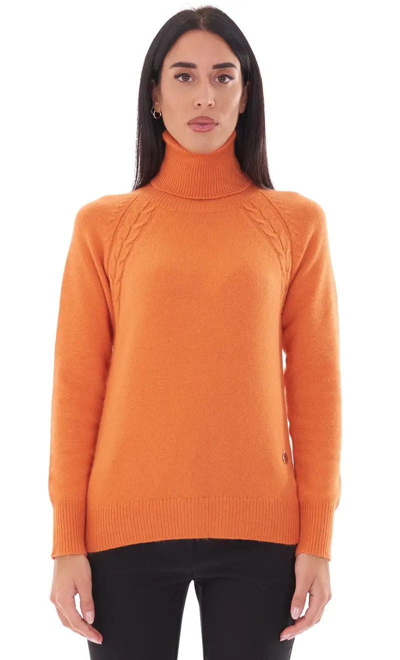 Maglia dolcevita white wise con trecce, colore arancio