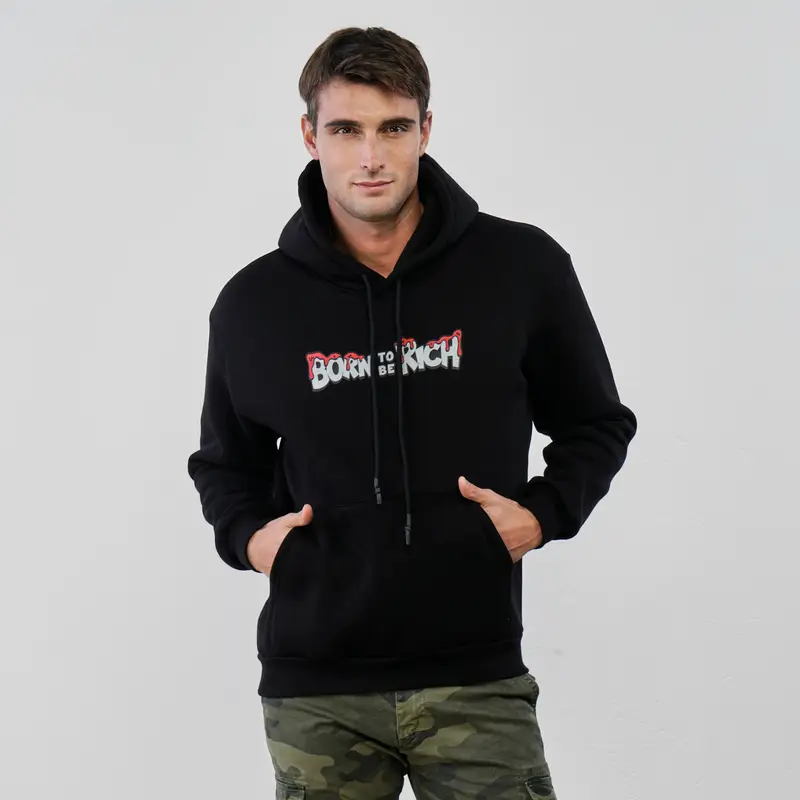 Felpa nera da uomo con cappuccio e disegni