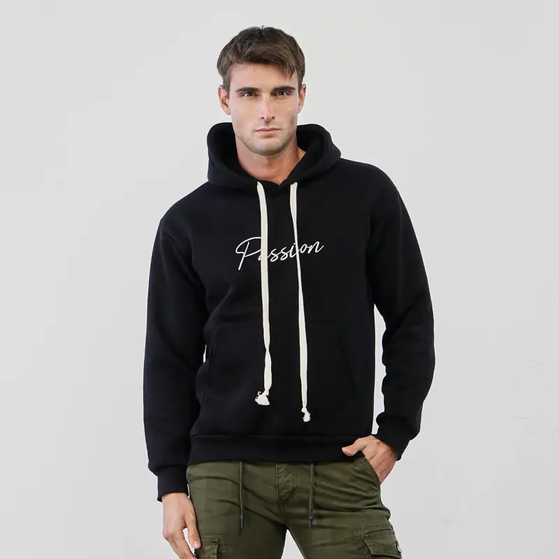 Felpa nera da uomo con cappuccio e scritta
