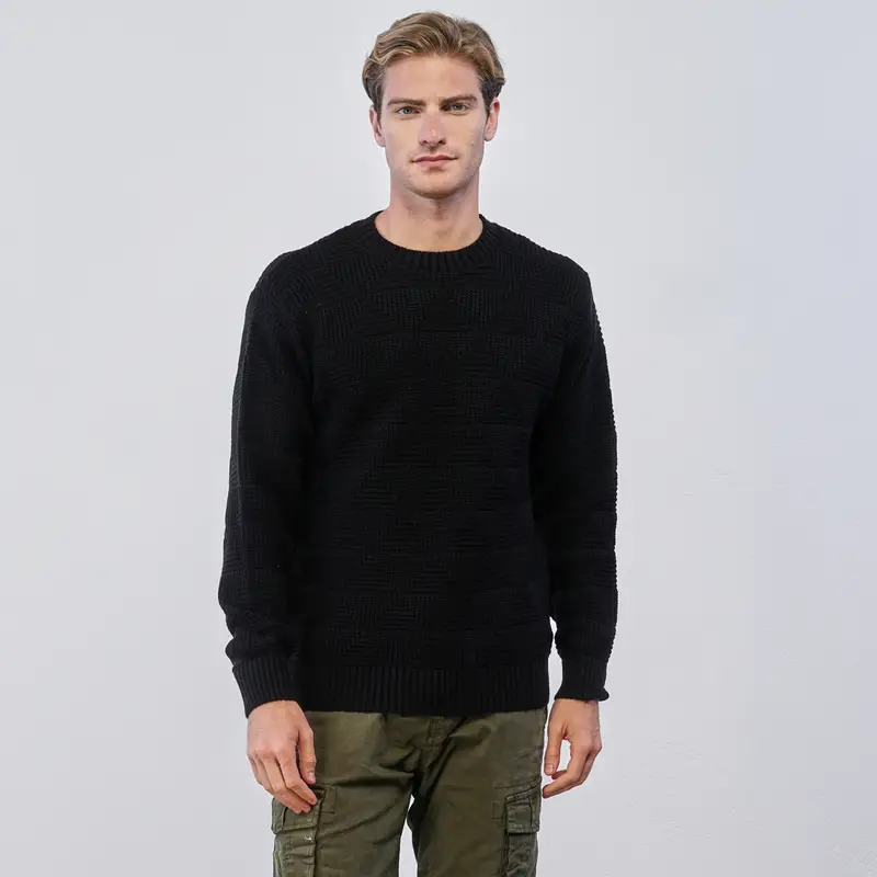 Maglioncino nero da uomo in tessuto lavorato