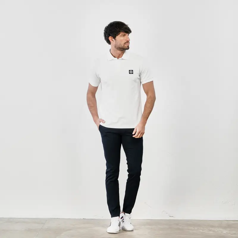 Pantaloni blu scuro con tasche