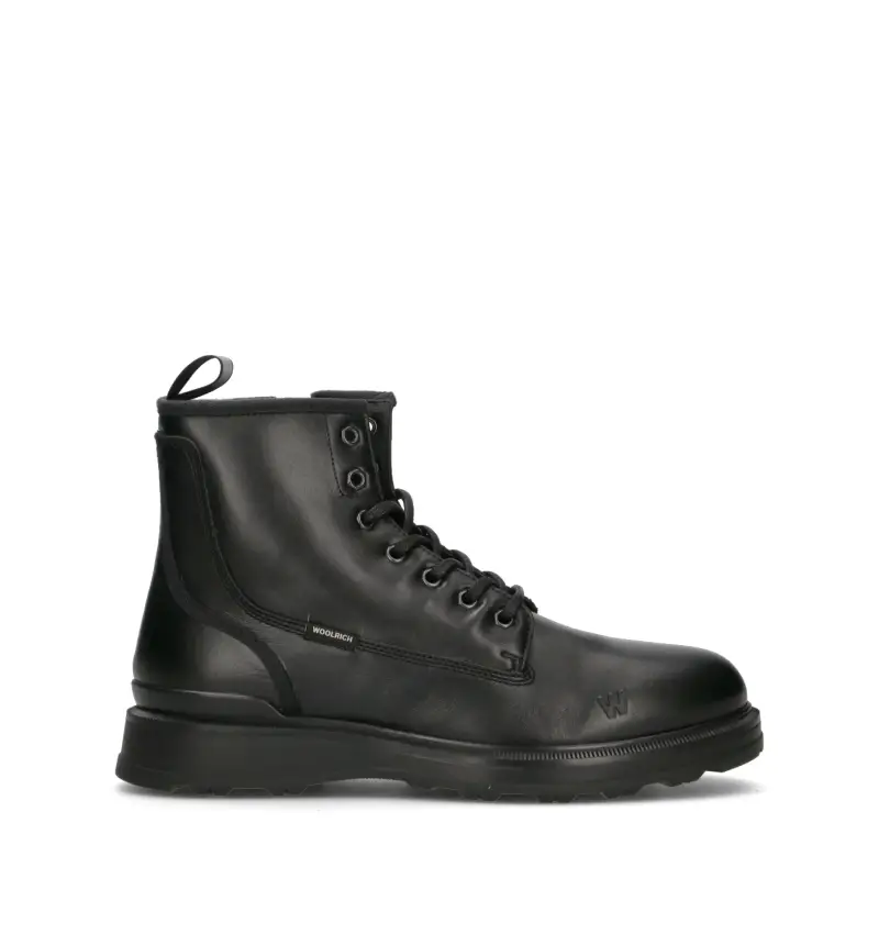 Anfibio uomo nero in pelle Vario