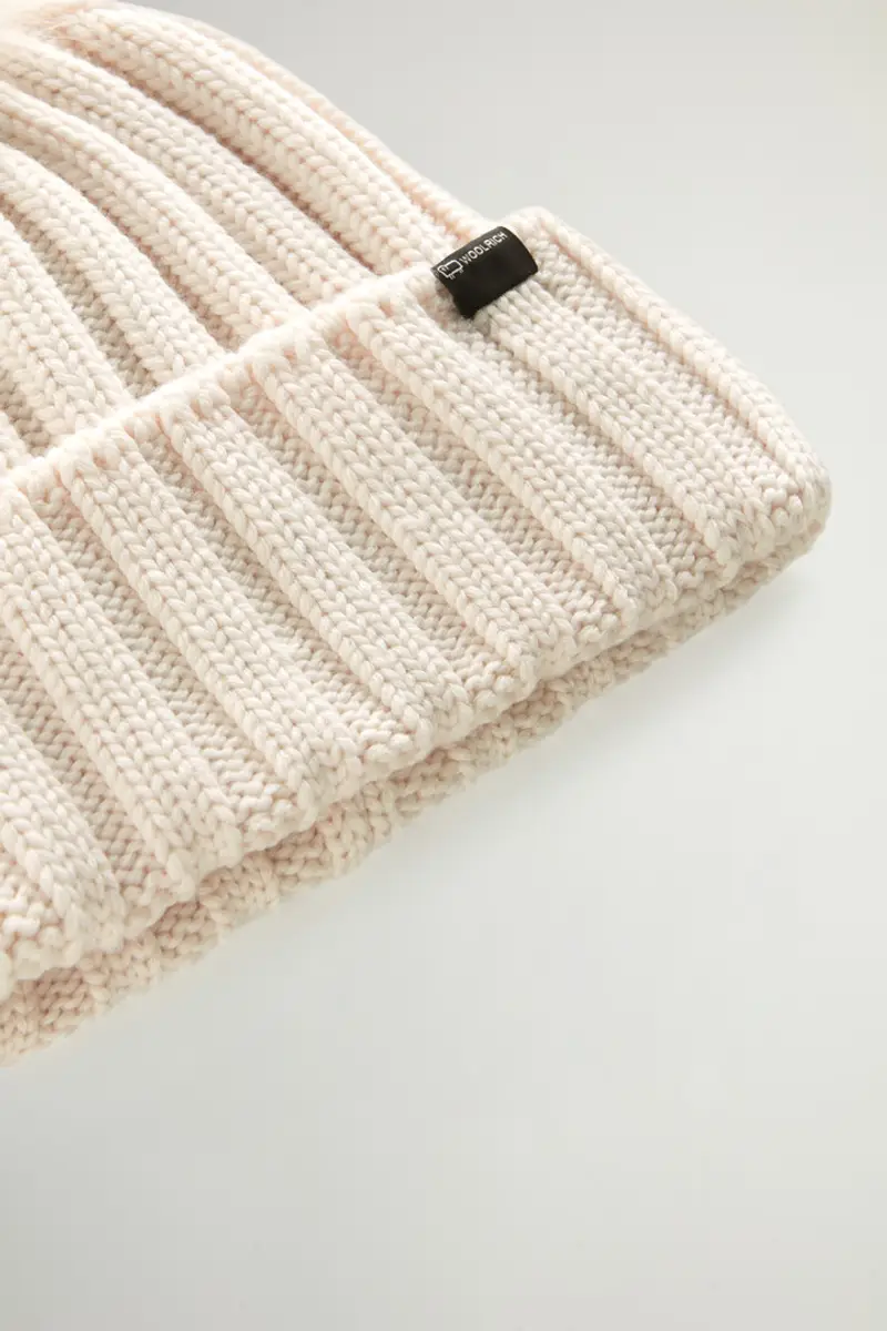 Donna Berretto in lana vergine Merino con pompon in cashmere rimovibile Bianco Milky Cream miniatura 2
