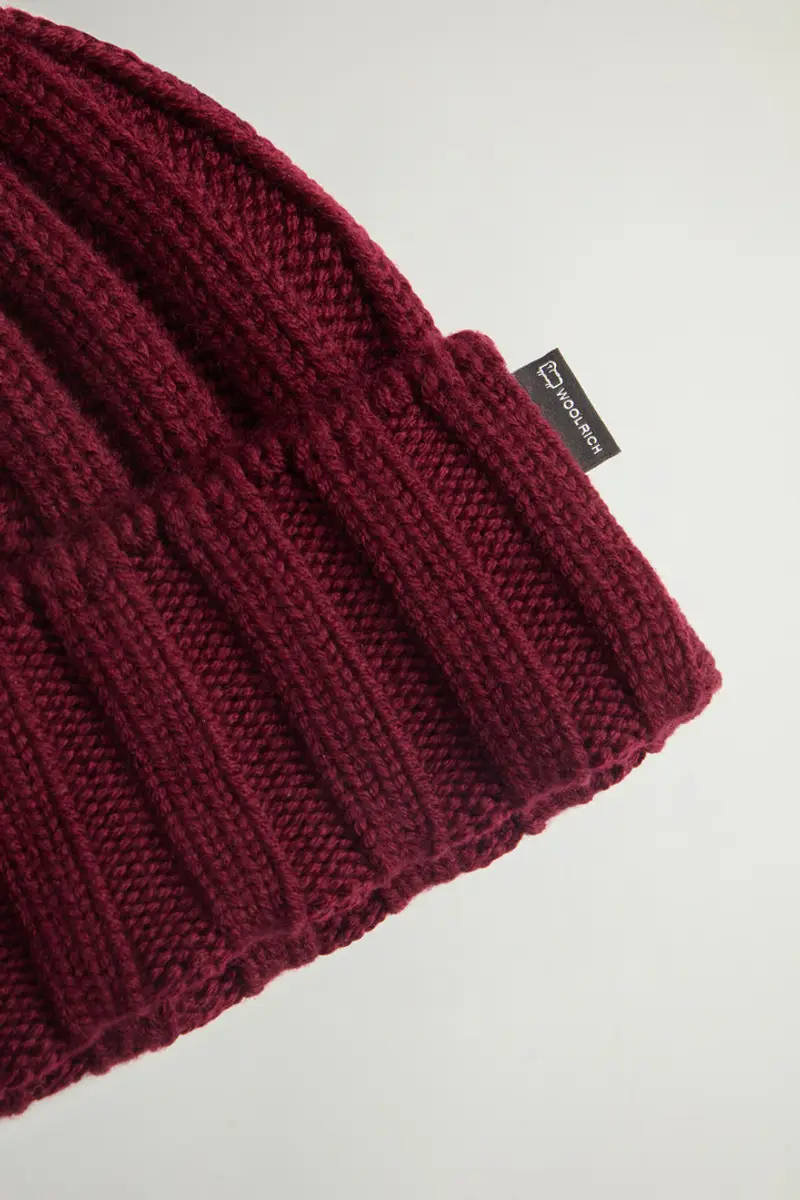 Donna Berretto in lana vergine Merino con pompon in cashmere rimovibile Rosso Winetasting miniatura 2