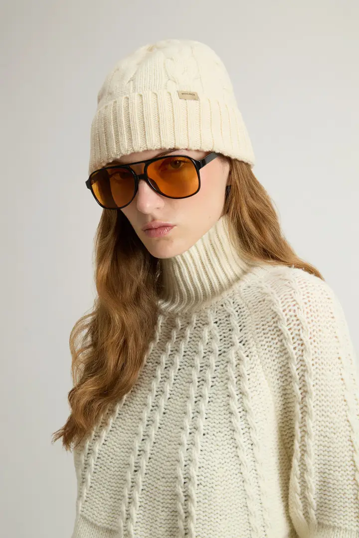 Donna Berretto in pura lana con lavorazione a trecce Bianco Milky Cream miniatura 3