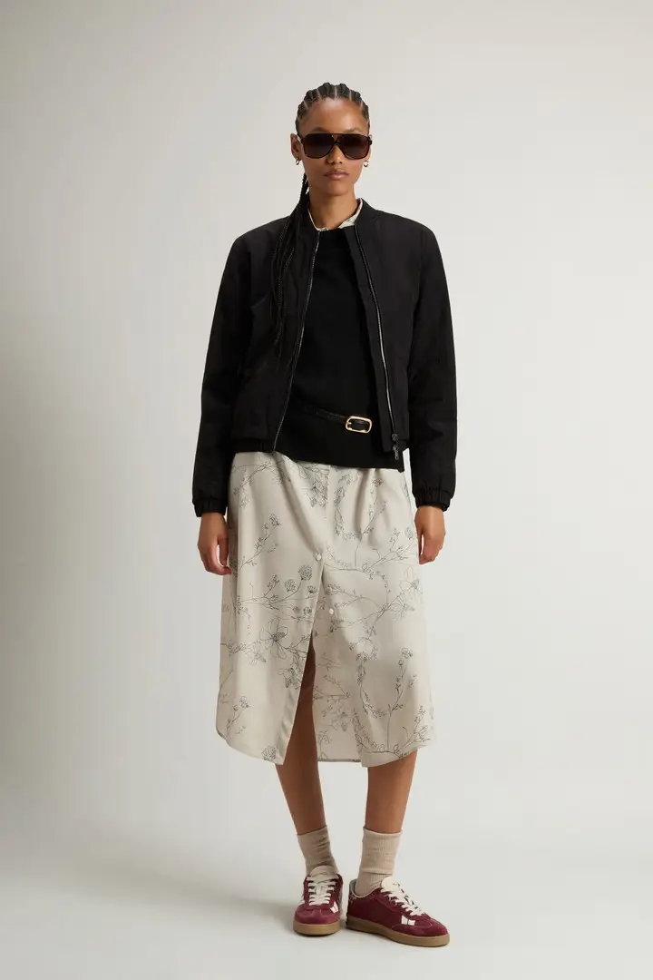 Donna Bomber Grace in Peached Poly Nero Black