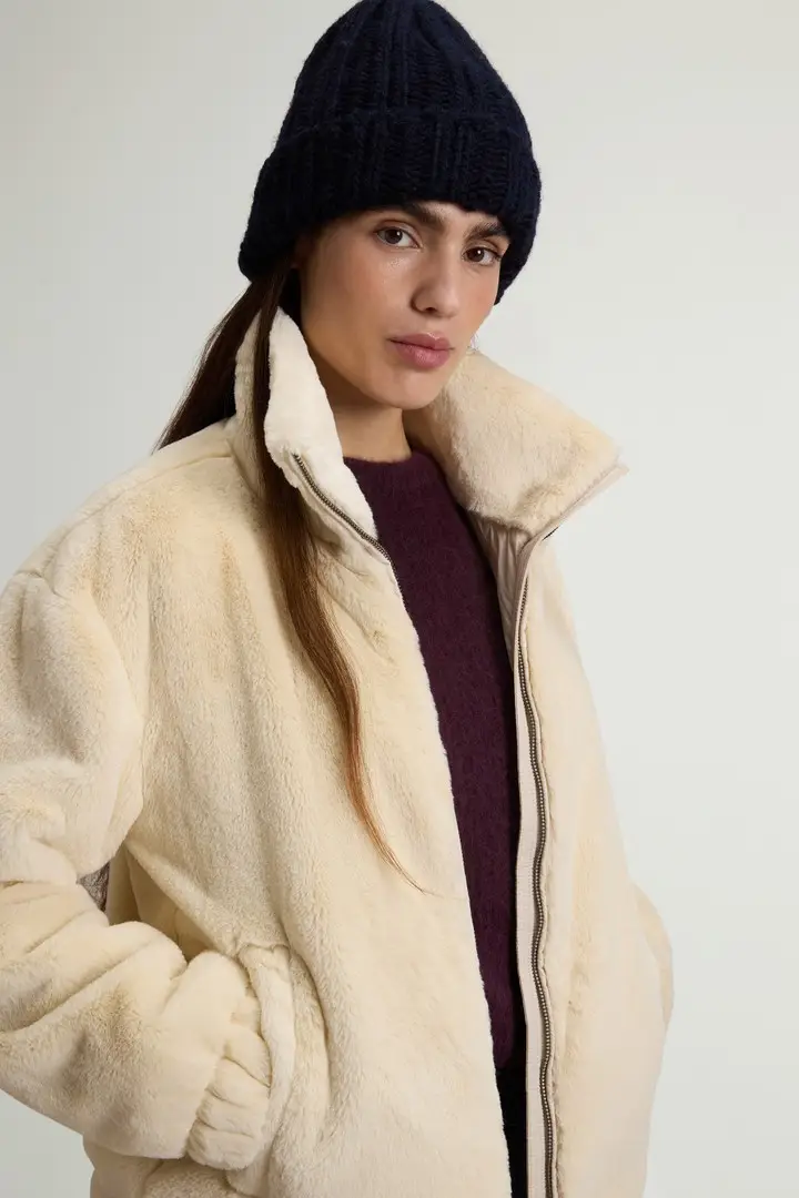 donna Giacca in pelliccia sintetica Bianco Milky Cream miniatura 3