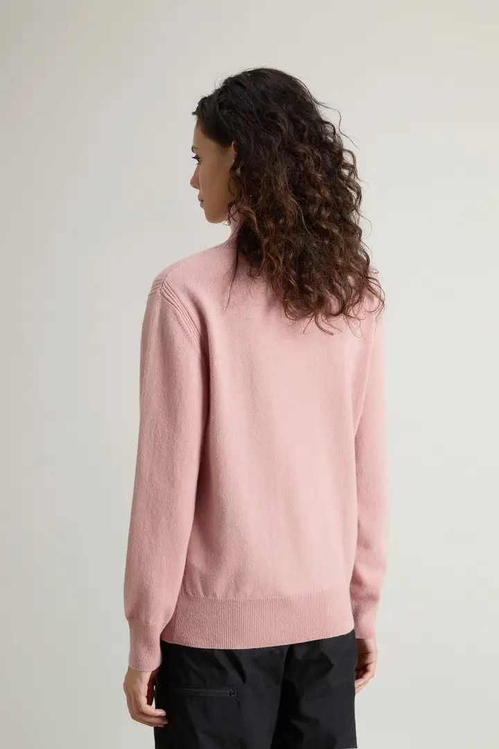 donna Maglione a collo alto in puro cashmere Rosa Woodrose miniatura 2