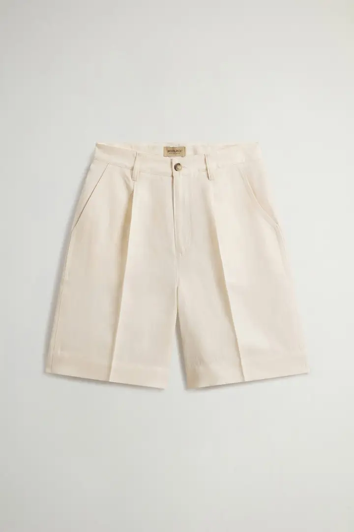 donna Pantaloncini in misto lino con pinces Bianco Milky Cream