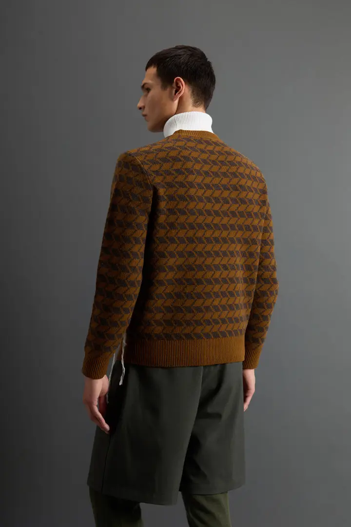 uomo Maglione girocollo in pura lana Merino con ricamo by Todd Snyder Marrone Saddle Brown miniatura 2