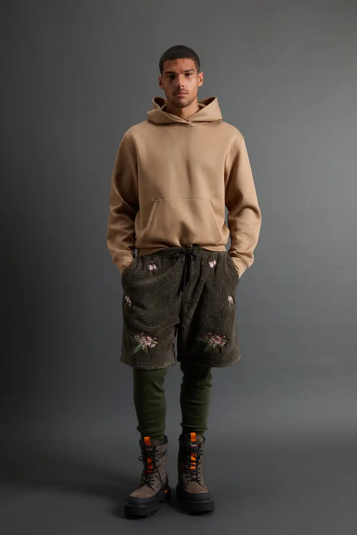 uomo Pantaloncini in sherpa con fiori ricamati by Todd Snyder Verde Green