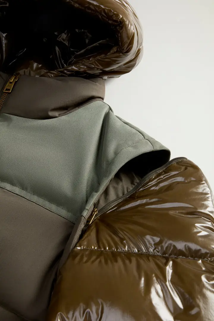 Uomo Piumino ibrido con maniche e cappuccio rimovibili Verde Flint Olive miniatura 2