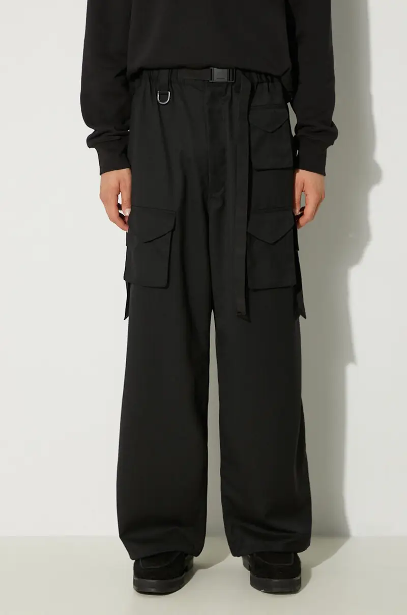 pantaloni in misto lana Refined Wool Cargo Pants colore nero IW7453