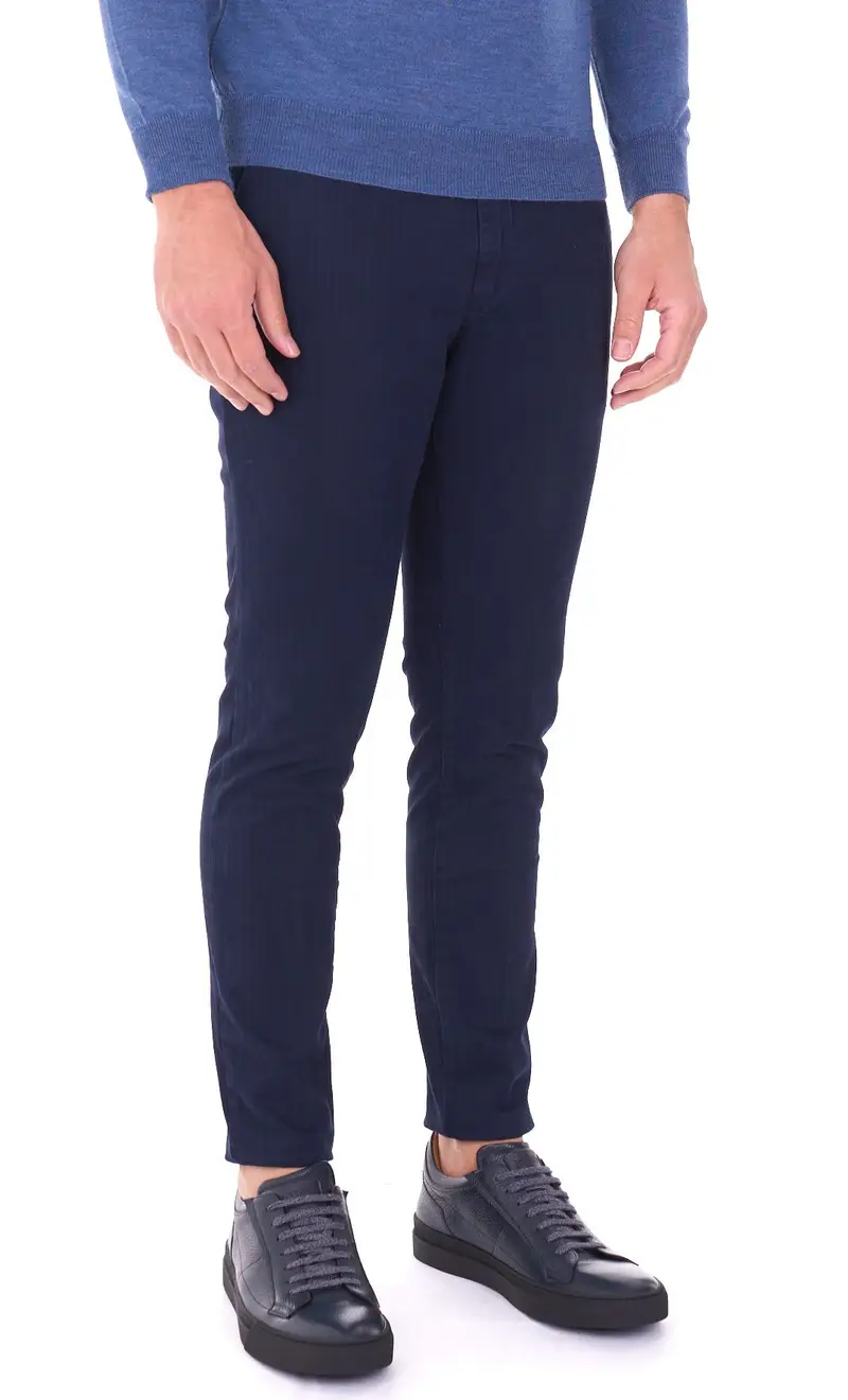 Pantalone yan simmon man riga tono su tono, colore blu