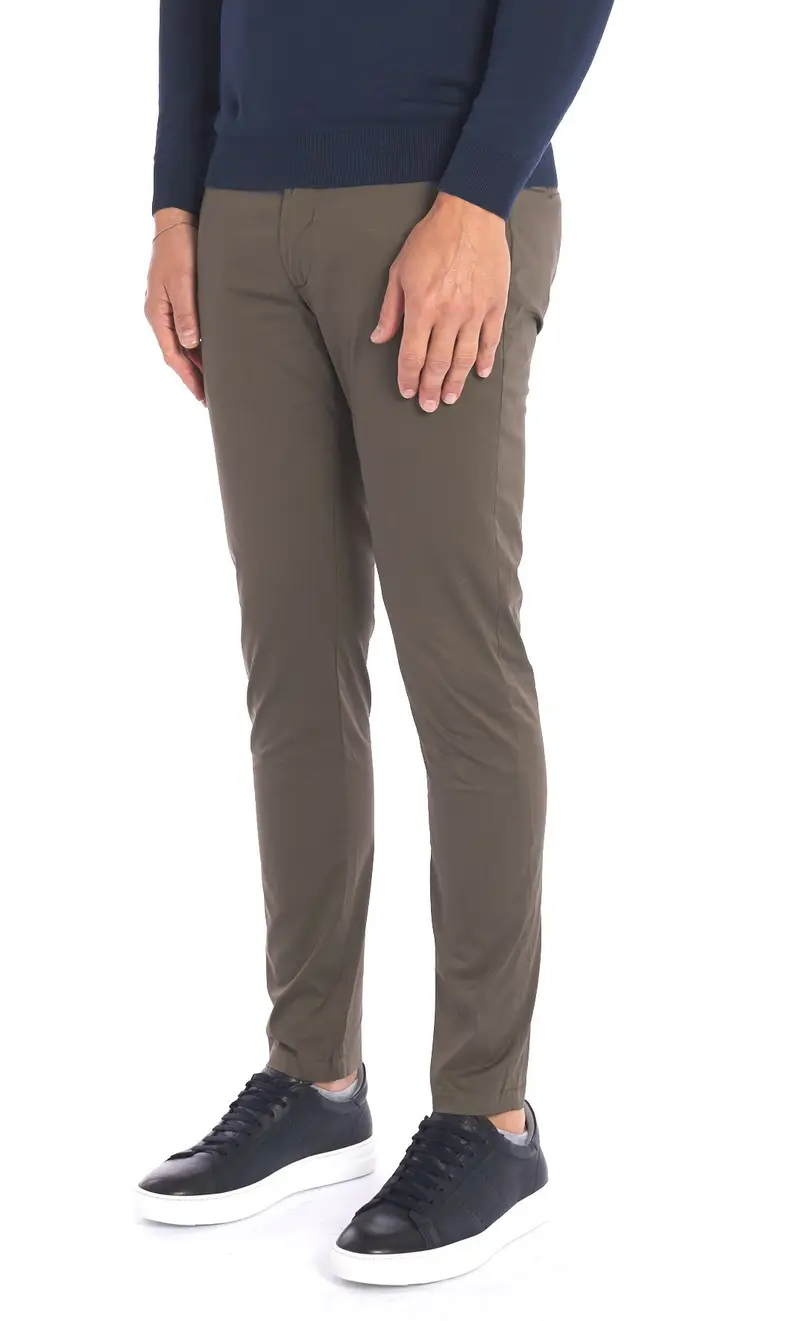 Pantalone yan simmon super leggero man, colore militare