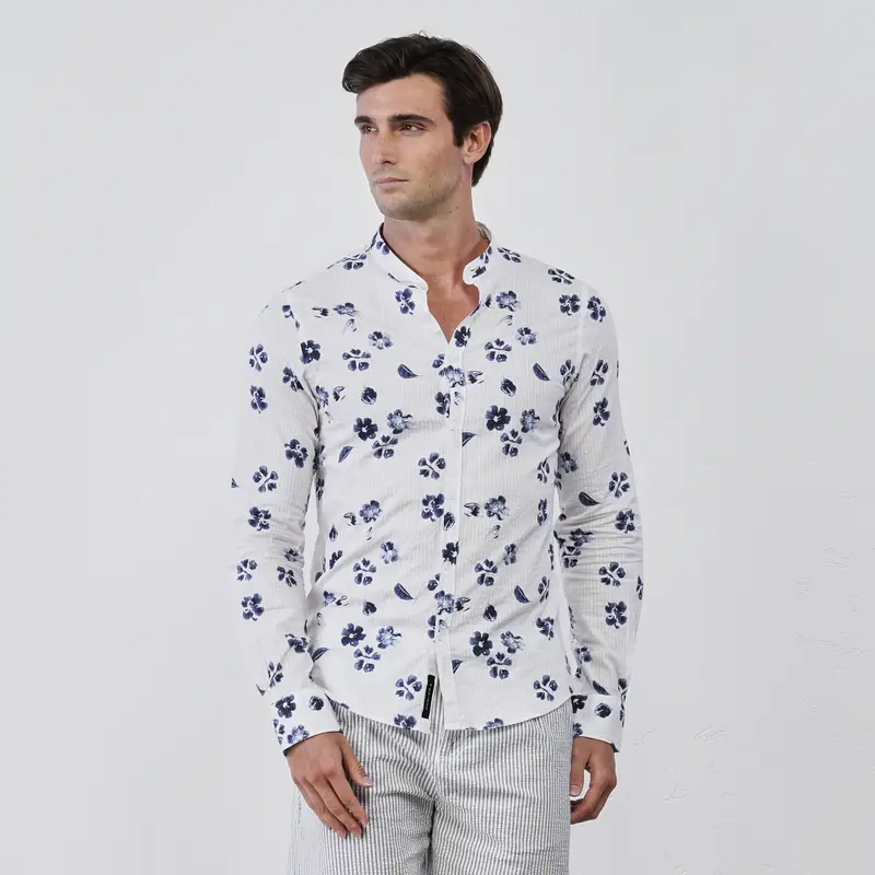 Camicia bianca da uomo in cotone e fantasia fiori