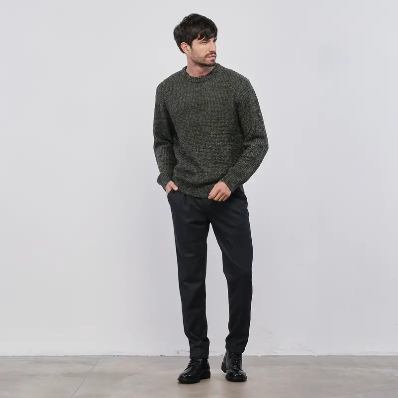 Pantaloni blu da uomo con tasche