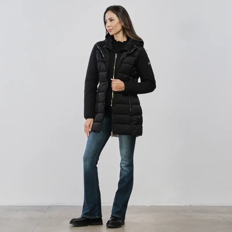 Piumino midi nero da donna con inserto interno e doppia zip