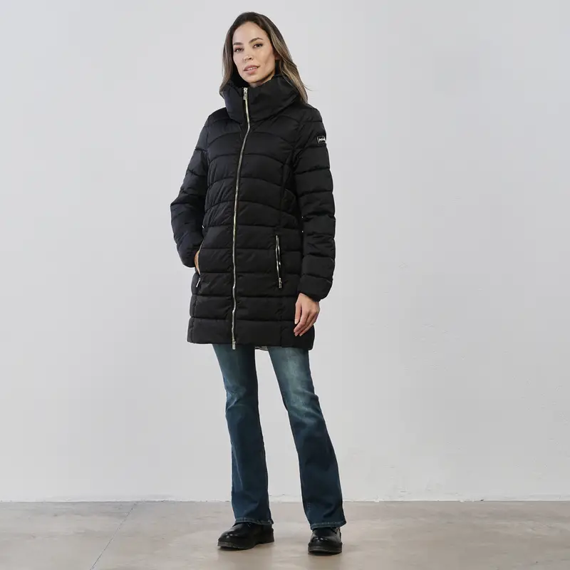 Piumino midi nero da donna con tasche e collo alto