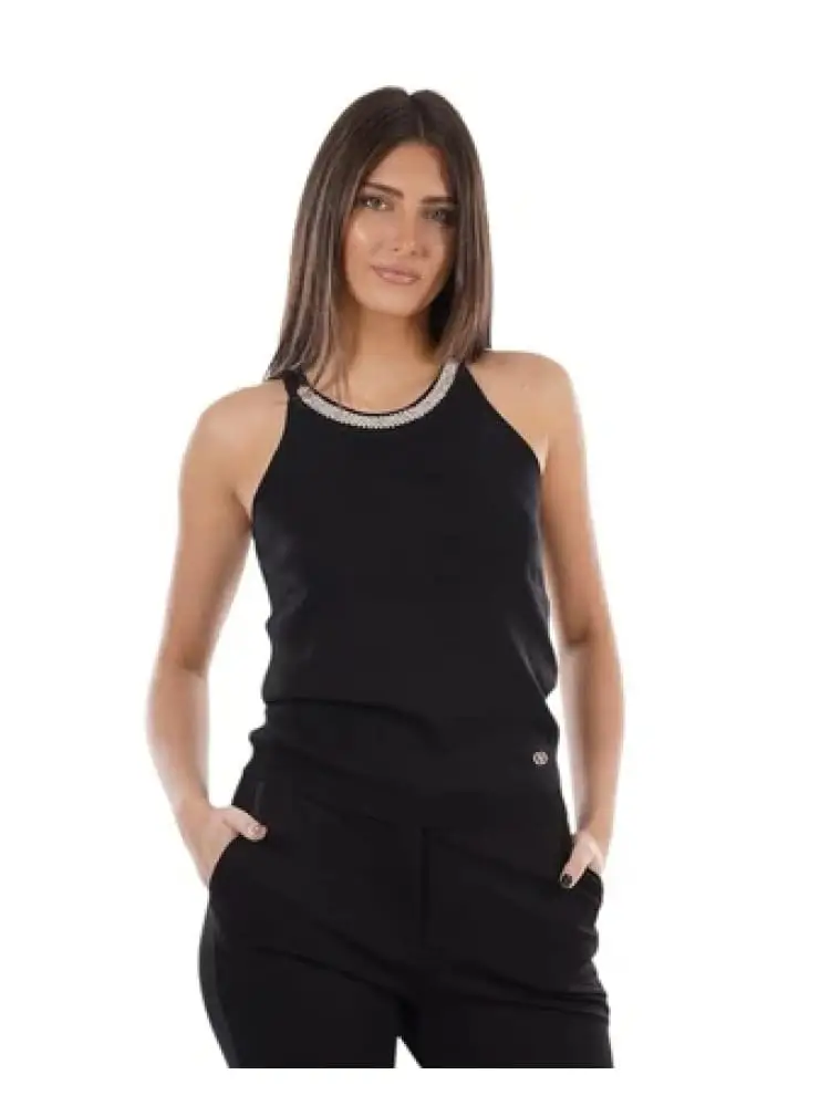 top donna in maglia nero con dettaglio dorato
